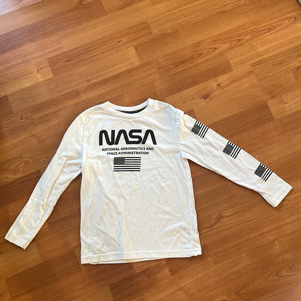 Arizona Jean Co XS (6-7) NASA print long sleeve white t shirt